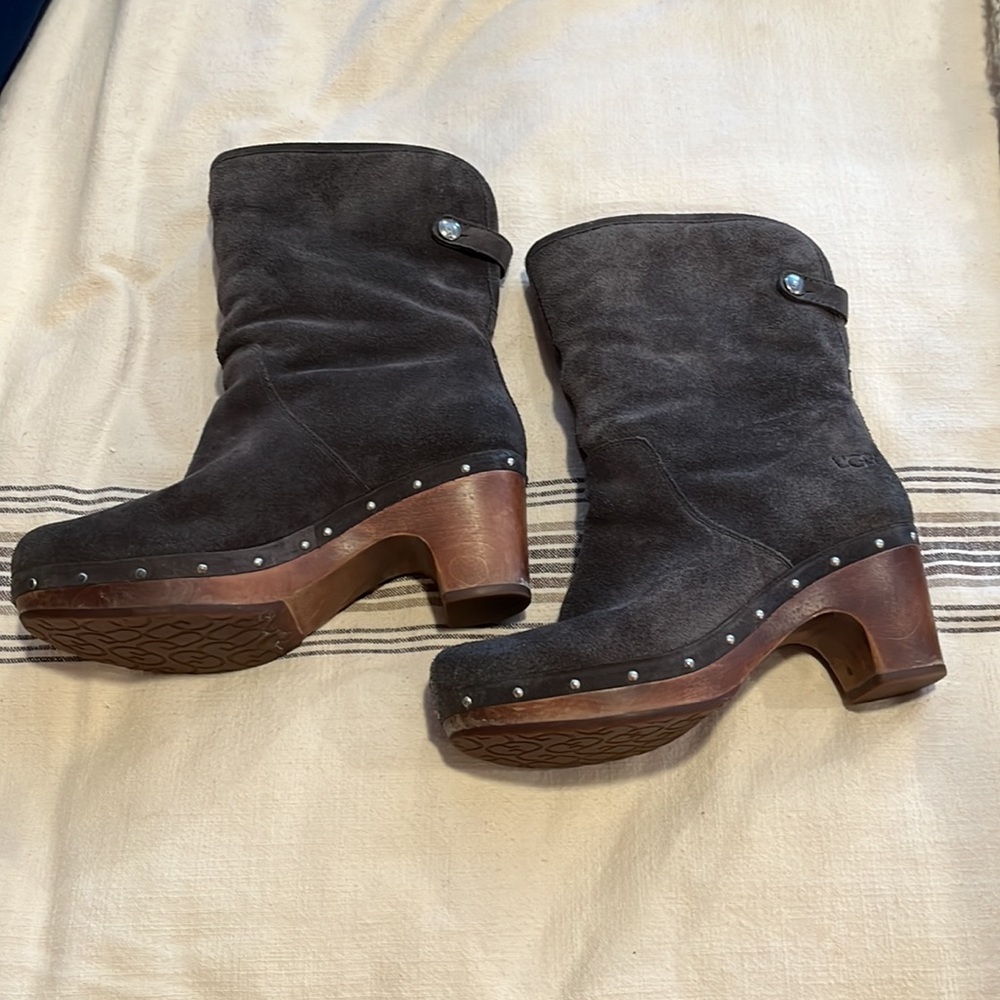 Ugg Gray Sherpa Lined Lynne’s Clog Boot - Size 7 - image 4